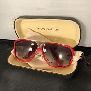 LOUIS VUITTON
Evidence Millionaire Sunglasses
